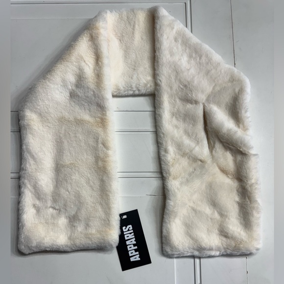 Apparis Accessories - NWT Apparis Bambi Faux Fur Scarf Ivory White Multiway Wear 46x8